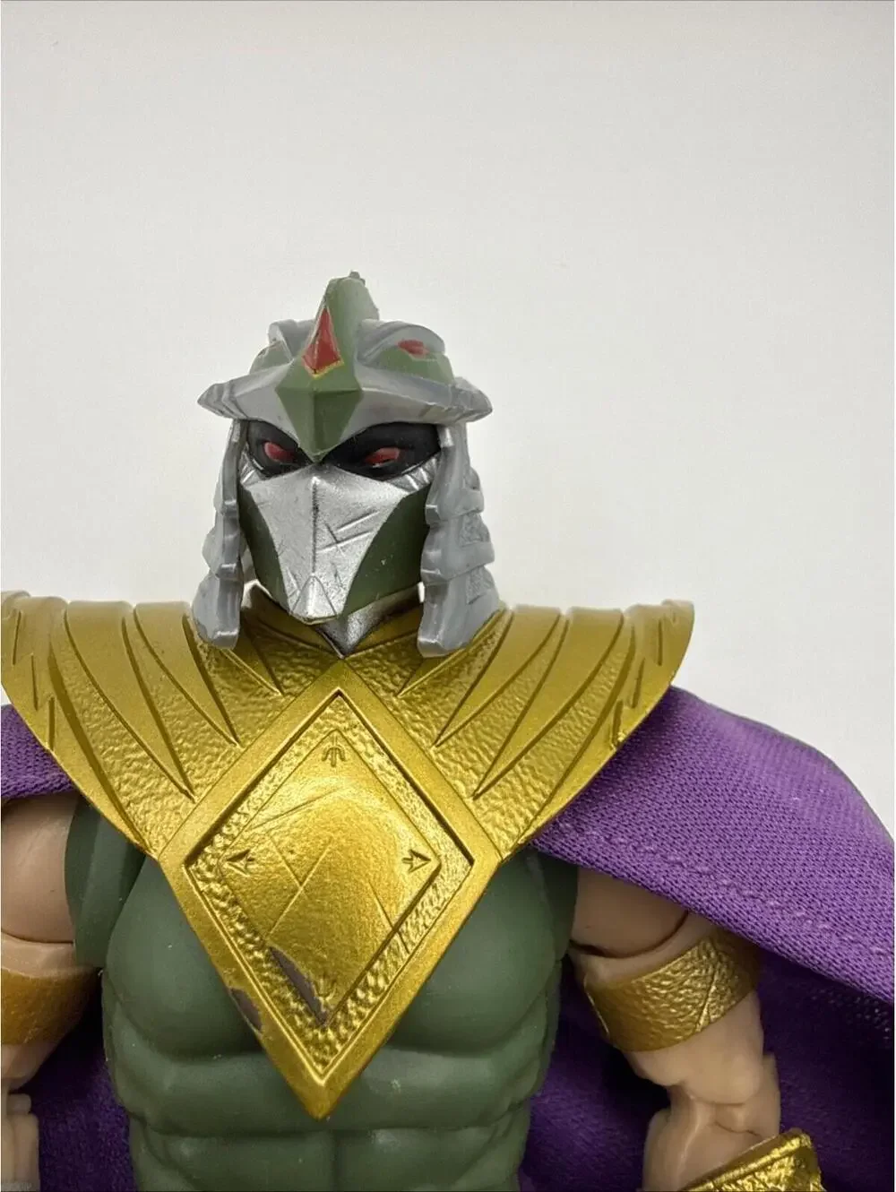 Hasbro Power Rangers X TMNT Lightning Collection Morphed Shredder Action Figure